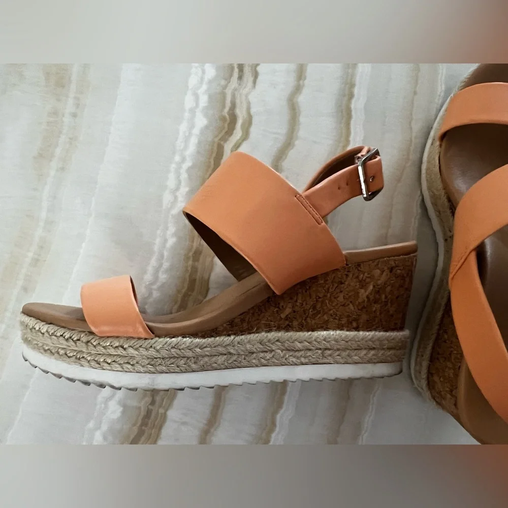 DV by Dolce Vita Elmer Sport Bottom Wedge Sandal Size 7 Soft Orange Espadrille